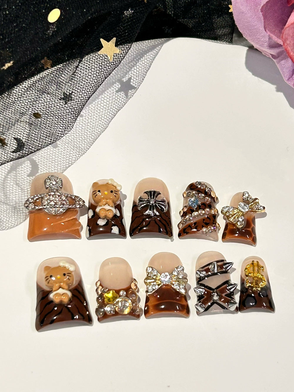 10 Pcs Press on Nails | Handmade Fake Nails with 3D Pearl Charms Design