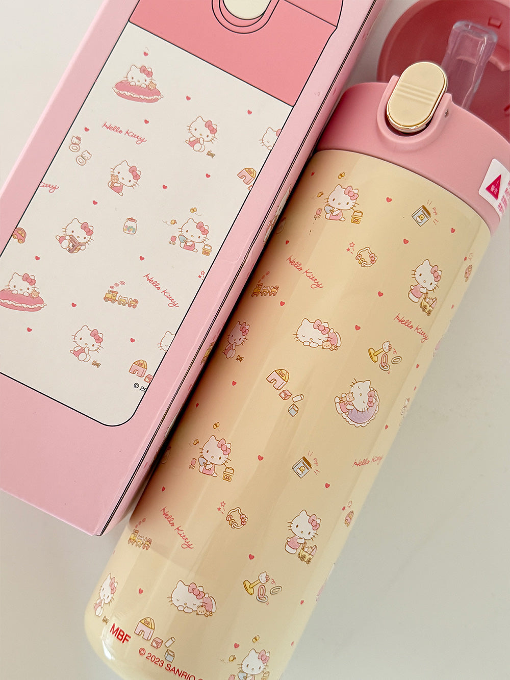 Hello Kitty insulated water bottle