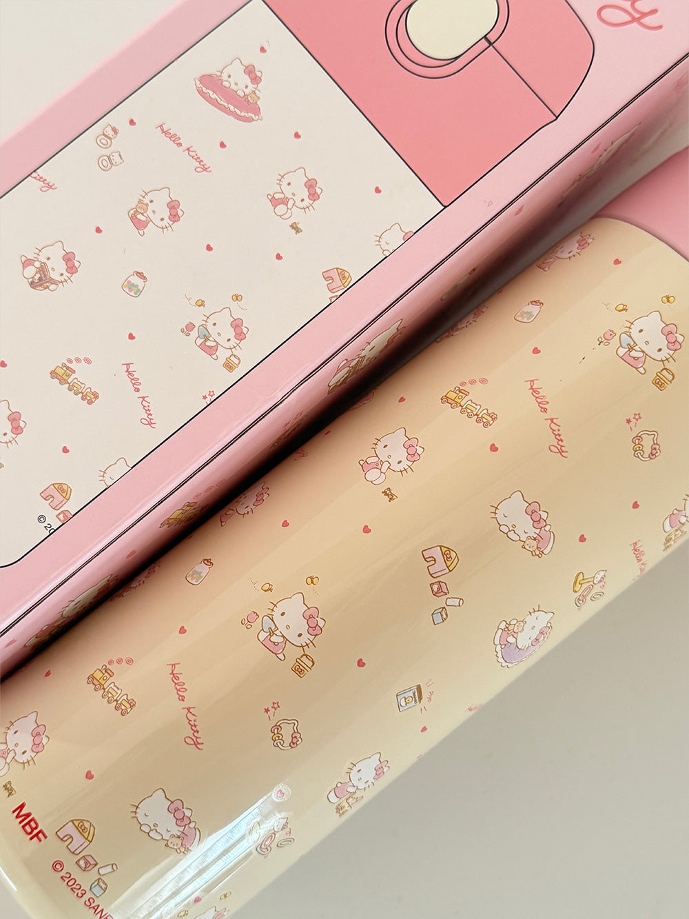 Hello Kitty insulated water bottle